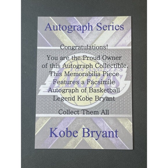 Kobe Bryant Facsimile Autograph Hall Of Fame #24 Lakers Oddball Novelty Art Card - Picture 2 of 2